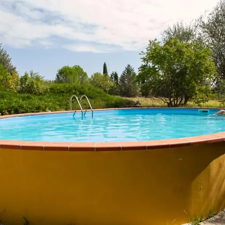 Lucigarden Con Piscina Lejlighed